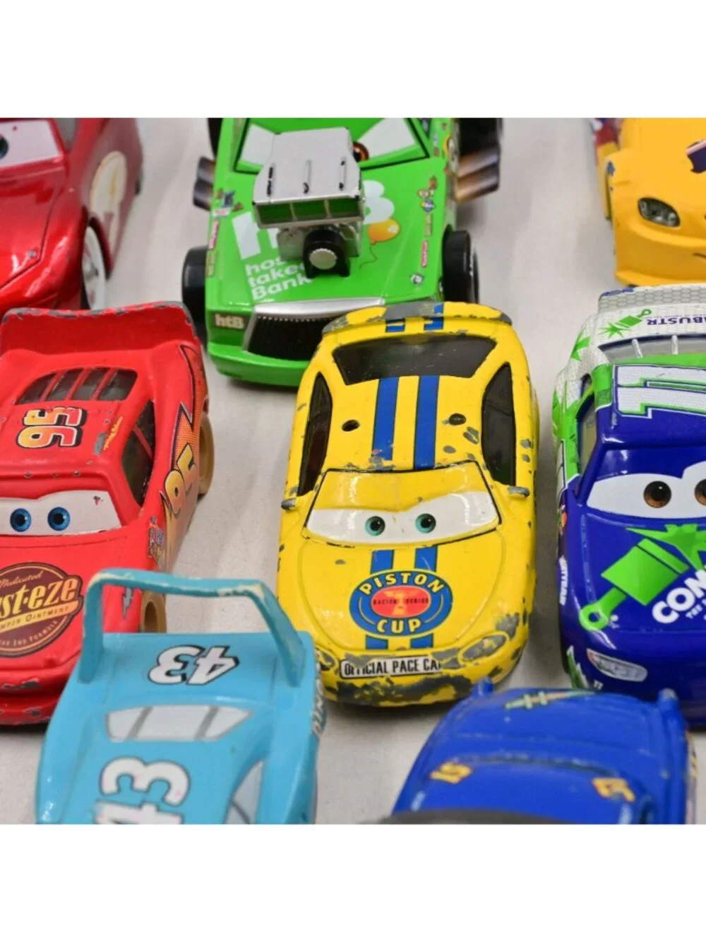 Disney Pixar Cars Diecast Lot of 25 Mattel 1:55 Lightning McQueen Mater King